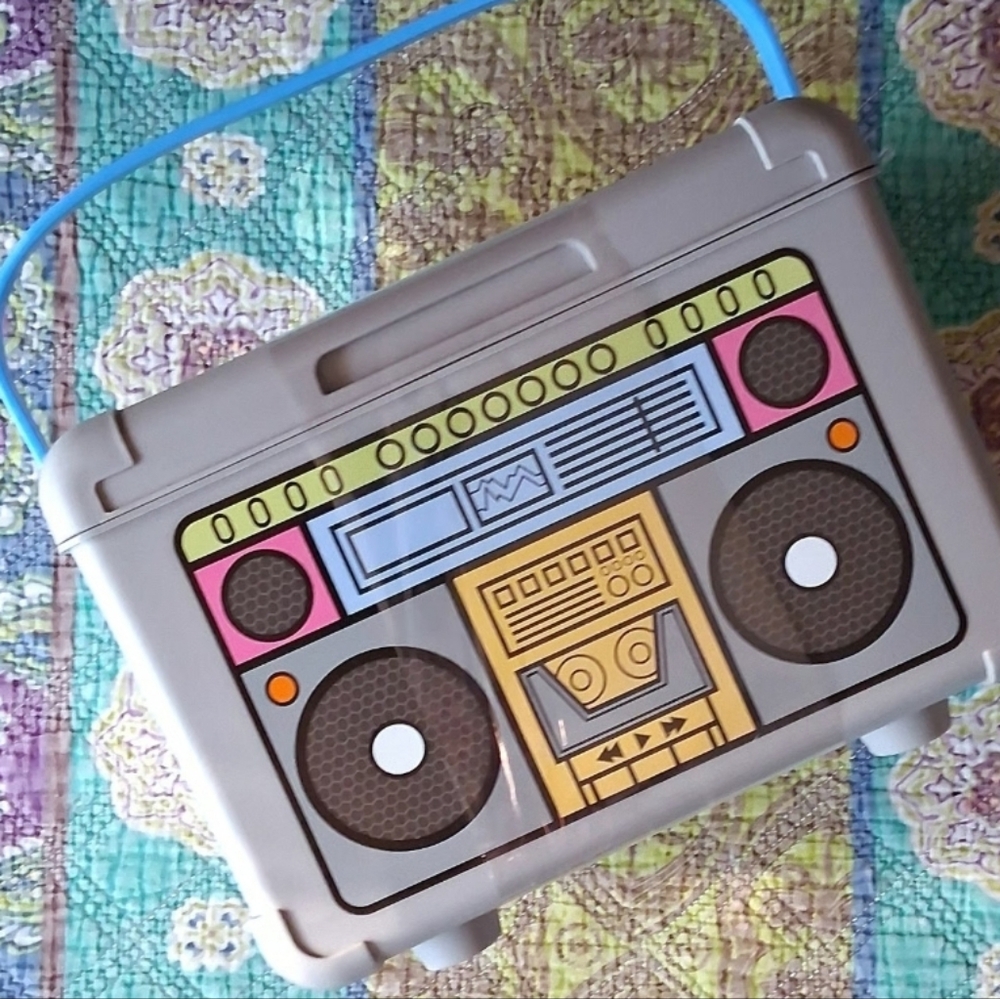 Boom Box Cooler - Picture 2 of 6